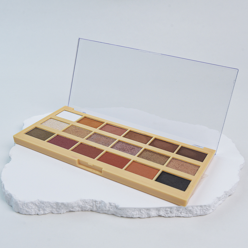 18C Eyeshadow Palette.2