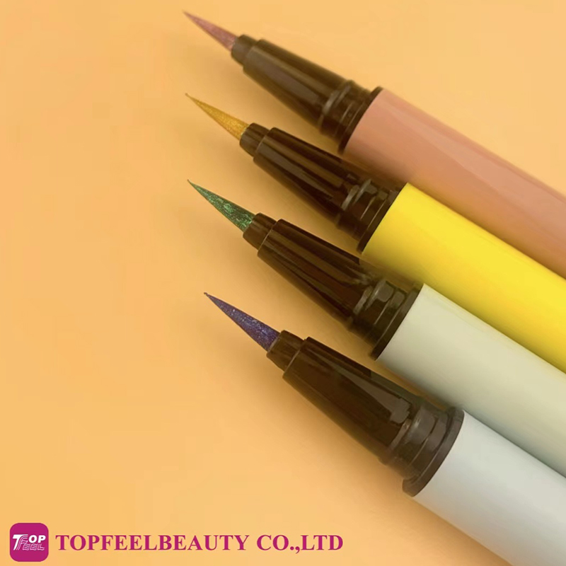 olovka za oči u boji